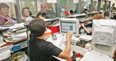 Iată când vor fi evaluați funcționarii publici