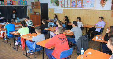 Stire din Cultură-Educație : Subiecte la Evaluarea Națională 2015, la română. Iată ce le-a picat elevilor de clasa a VIII-a