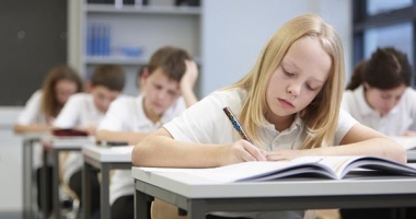 ÎNCEPE EVALUAREA NAȚIONALĂ. Absolvenții de clasa a VIII-a susțin astăzi proba la limba română - 5