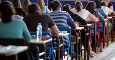 Stire din Eveniment : Fost primar, condamnat cu suspendare pentru fraudarea tezelor fiului său, la Evaluarea Națională