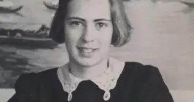 Stire din Actualitate : A încetat din viaţă Eva Schloss, supravieţuitoare a lagărului Auschwitz şi soră vitregă a Annei Frank