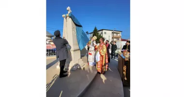 Monument comemorativ ridicat în memoria aromânilor veniți în urmă cu 100 de ani în România - 5