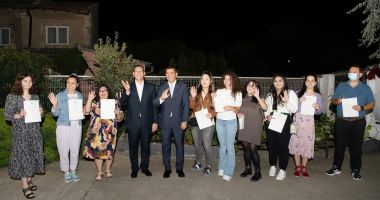 Stire din Cultură-Educație : Manifestări culturale organizate în memoria poetului Yunus Emre