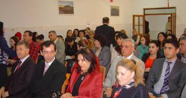 Stire din Cultură-Educație : E vremea consfătuirilor  pe… catedre