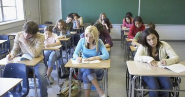 Stire din Cultură-Educație : Bacalaureat 2023. Astăzi se afișează rezultatele inițiale la sesiunea de toamnă
