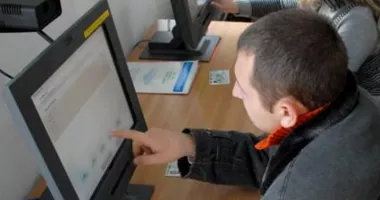 Stire din Actualitate : Permisul auto, mai ușor de obținut. Cine scapă de proba teoretică începând de mâine