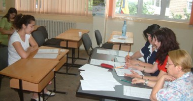 Stire din Cultură-Educație : Cu cât se vor mări drepturile salariale ale membrilor comisiilor de Bacalaureat