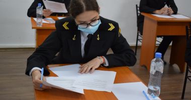 Stire din Cultură-Educație : Examene de final de semestru pentru cea mai nouă promoție de maiștri militari de marină