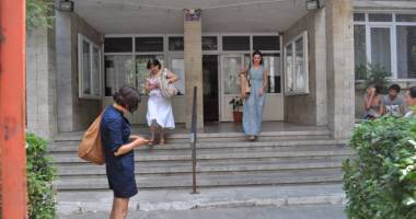 Stire din Cultură-Educație : Titularizare 2015. Candidații au dat bir cu fugiții, după ce au văzut subiectele