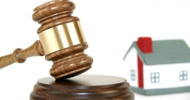 Stire din Economie : Scapi de EXECUTARE SILITĂ dacă nu-ți poți achita creditul / Proiect