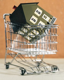 Piața imobiliară n-a căzut pentru bănci. Vor să vândă apartamente la prețuri exorbitante - 2