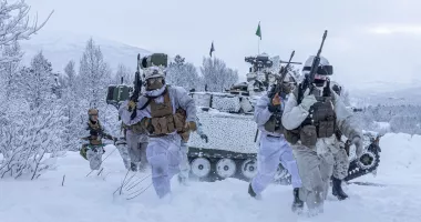 Stire din Actualitate : Exerciții militare NATO în Arctica în vederea pregătirii civililor pentru un scenariu de război