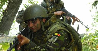 Stire din Eveniment : Exercițiu de amploare la Tulcea! Cu cine se instruiesc militarii Batalionului 528 Cercetare "Vlad Țepeș"?