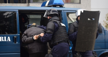 Procuror constănțean, luat ostatic pe acoperișul Parchetului! Trupele antitero au intervenit cu succes - 16
