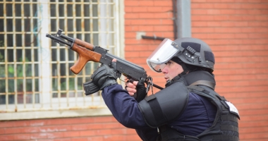 Procuror constănțean, luat ostatic pe acoperișul Parchetului! Trupele antitero au intervenit cu succes - 8