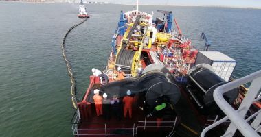 Stire din Economie : Exercițiu în rada portului Constanța pentru activitățile de răspuns la poluările marine