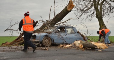 Zăpadă și accidente la Negru Vodă / Răniții au fost transportați cu elicopterul - Galerie FOTO - 8