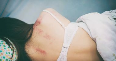 Stire din Eveniment : Zeci de tinere, obligate să se prostitueze. Banii erau „investiți” în imobile, firme și mașini de lux