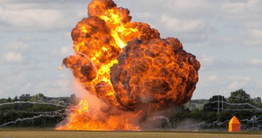 Stire din Actualitate : Explozii puternice în centrul Floridei