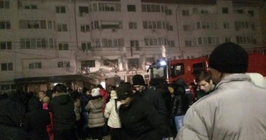 Stire din Eveniment : Anchetă după explozia din Călărași: Specialiștii verifică dacă structura de rezistență a fost afectată