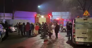 Stire din Eveniment : Explozie puternică, în această dimineață, într-un bloc. Două persoane au fost rănite