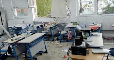 Stire din Actualitate : Liceul aflat în apropierea blocului în care s-a produs explozia ar putea fi închis