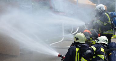 Stire din Eveniment : Prostie sau neglijență? Ce a dus la explozia ucigașă din laboratorul MApN?