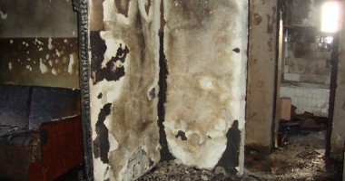 Galerie FOTO. Explozie puternică în centrul Constanței. A aruncat tot blocul în aer pentru că avea datorii - 6