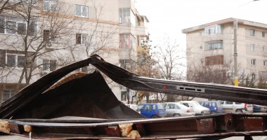 Chibriturile și butelia, o bombă cu ceas - Imaginile DEZASTRELOR - 14