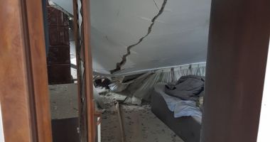 Locuință distrusă de explozie. O victimă, transportată la București - 4