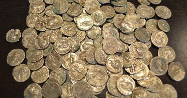 Stire din Cultură-Educație : Tezaur monetar din epoca romană timpurie, la Muzeul de Istorie