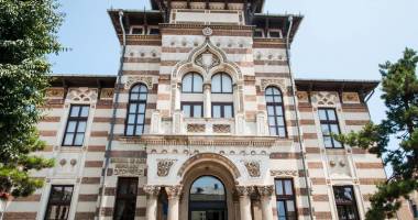 Stire din Cultură-Educație : "Treptele vieții", la Muzeul  de Artă Populară