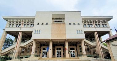 Stire din Cultură-Educație : Biblioteca Judeţeană îi cinsteşte pe Sfinţii Împăraţi Constantin şi Elena