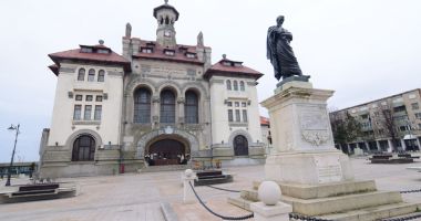 Stire din Cultură-Educație : Expoziție de ceramică sculpturală și modelaj, la Muzeul de Istorie