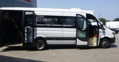 Expoziție de microbuze Mercedes-Benz, la Autoklass Constanța - 3