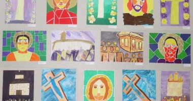Stire din Cultură-Educație : Expoziție de pictură  la Teatrul "Căluțul de mare"