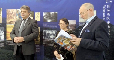 Stire din Cultură-Educație : Expoziție inedită, la Universitatea "Andrei Șaguna"