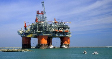 Stire din Economie : Petrom și Exxon urgentează exploatările în perimetrul Neptun-Marea Neagră