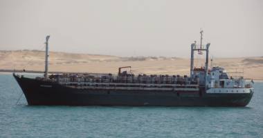 Stire din Actualitate : Navă cu imigranți la bord, abandonată de echipaj, depistată în largul Italiei