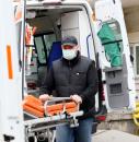 Stire din Social : Serviciul de Ambulanță transportă prematurii în incubatoare împrumutate