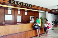 Stire din Diverse : Numărul turiștilor care vin la mare în luna iulie a scăzut la jumătate
