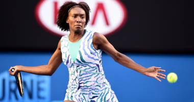 Stire din Sport : Tenis, Australian Open / Venus Williams a învins-o pe Agnieszka Radwanska și s-a calificat în sferturi