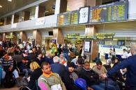 Mii de pasageri blocați pe aeroporturile din Europa