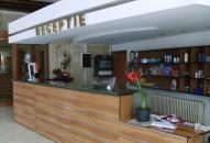 Stire din Economie : În hotelurile de pe litoral bate vântul a pagubă
