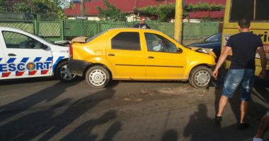 GALERIE FOTO / Accident rutier în cartierul Km 5. O victimă - 2