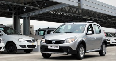 Stire din Economie : Record de vânzări pentru Dacia în 2012