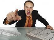 Stire din Economie : Jumătate dintre IMM-urile românești au tăiat din salarii, angajați și investiții