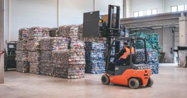 Stire din Social : Peste trei miliarde de ambalaje, returnate în 2024. O nouă fabrică va fi deschisă în Constanța