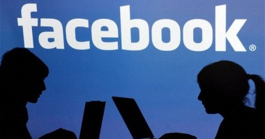 Stire din Actualitate : O fată de 16 ani răpită de un violator a fost salvată de FACEBOOK