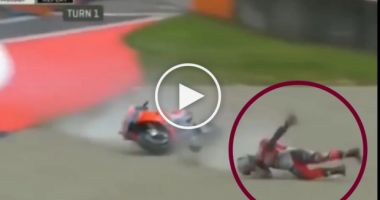 ACCIDENT TERIBIL! A pierdut controlul motocicletei la 350 de kilometri pe oră. VIDEO ȘOCANT